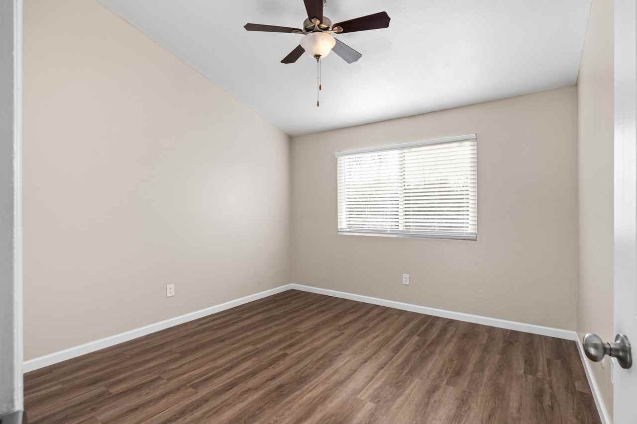 Menlo Pointe - Photo 4 of 49