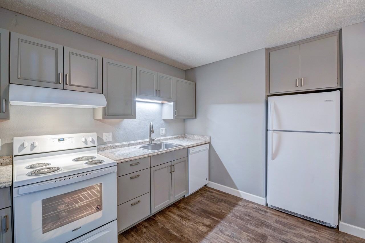 Juniper Garden Apartments - Photo 3 of 22