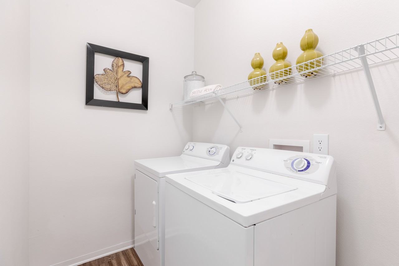 Canyons at Saddle Rock - Photo 4 of 32