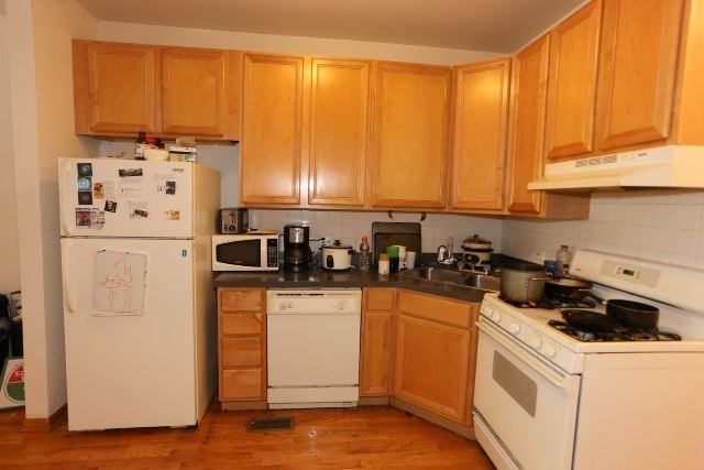 1031 N Mozart St #8Q - Photo 3 of 20