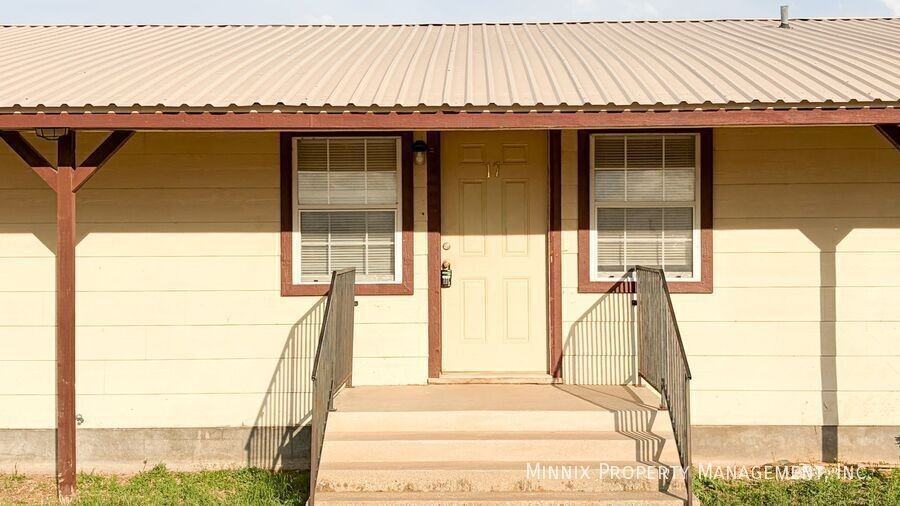 Southern Cross Apartments - Photo 2 of 13