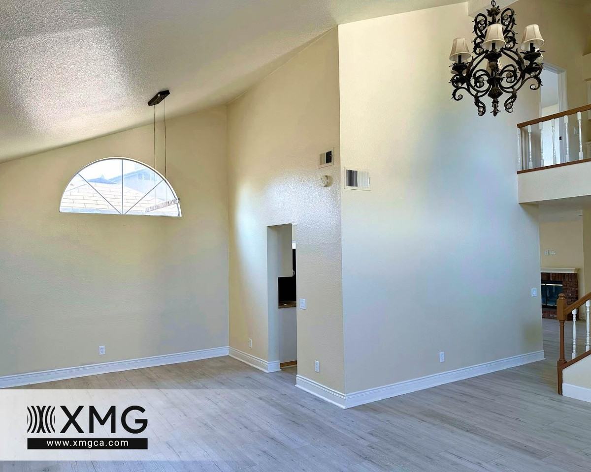 2925 E Chaparral St - Photo 4 of 20