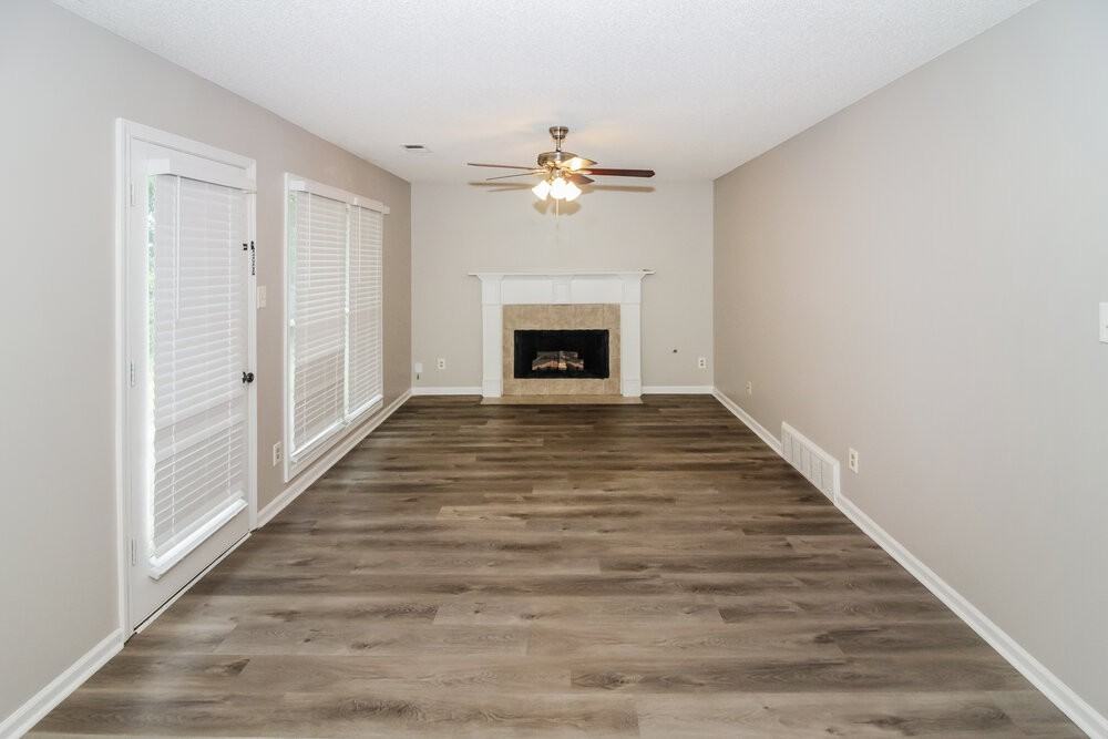 1433 Siskin Dr - Photo 3 of 16