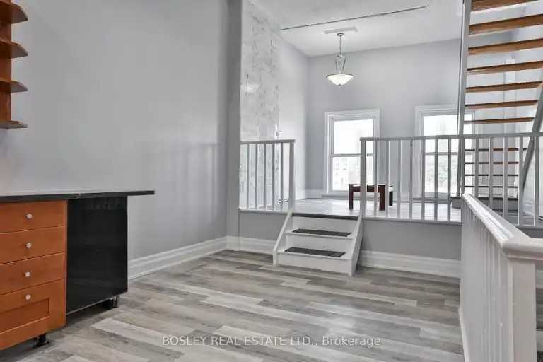 179 Queen St E #3 - Photo 6 of 11