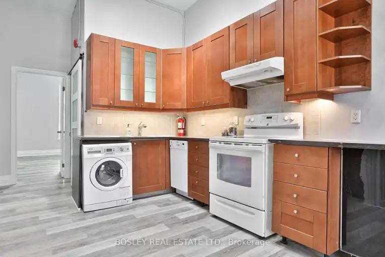 179 Queen St E #3 - Photo 7 of 11