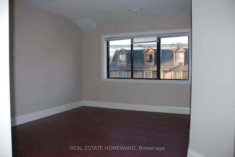 425 Queen St E #A - Photo 2 of 7