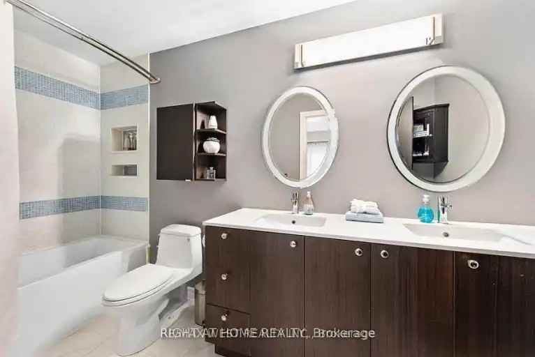 1463 Queen St E - Photo 5 of 16