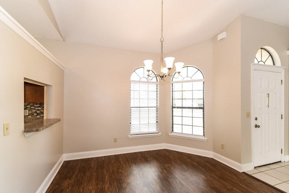 7711 Collins Ridge Blvd - Photo 5 of 16