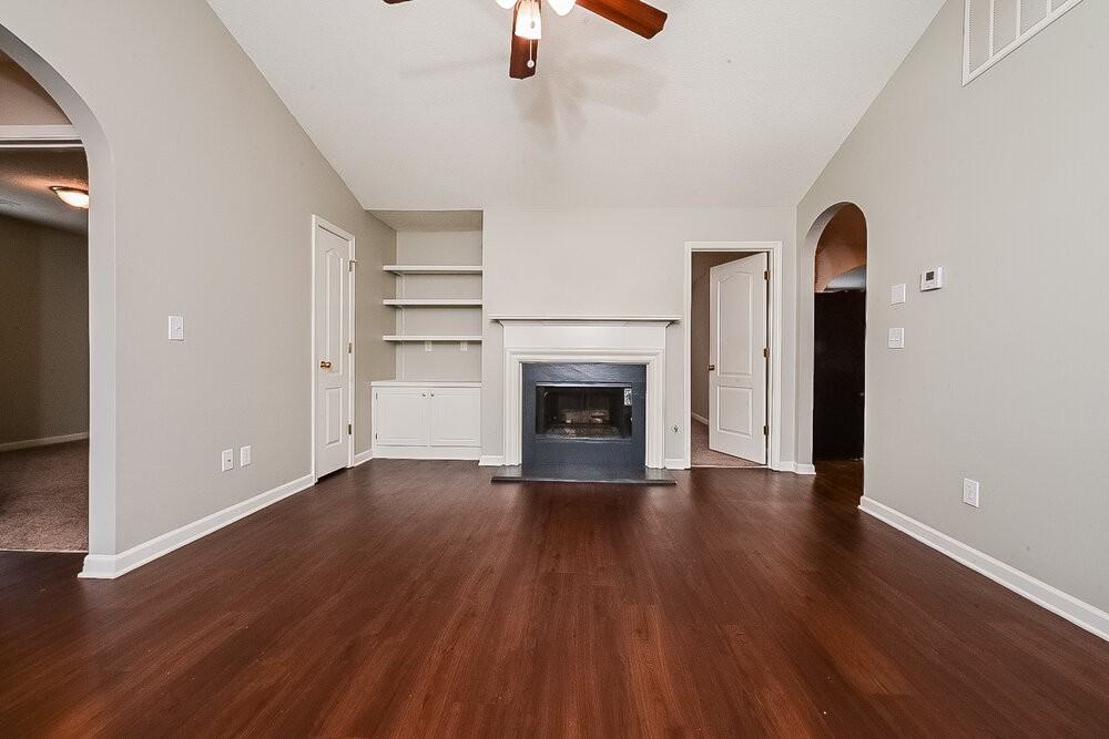 507 Creekview Overlook - Photo 3 of 16