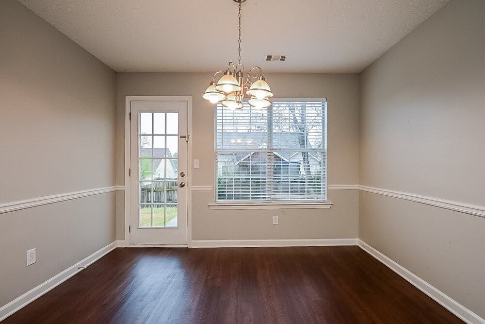 507 Creekview Overlook - Photo 4 of 16