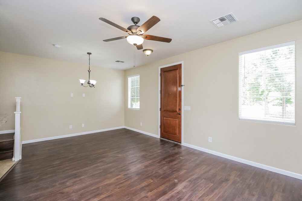 1635 S Wildrose - Photo 5 of 17