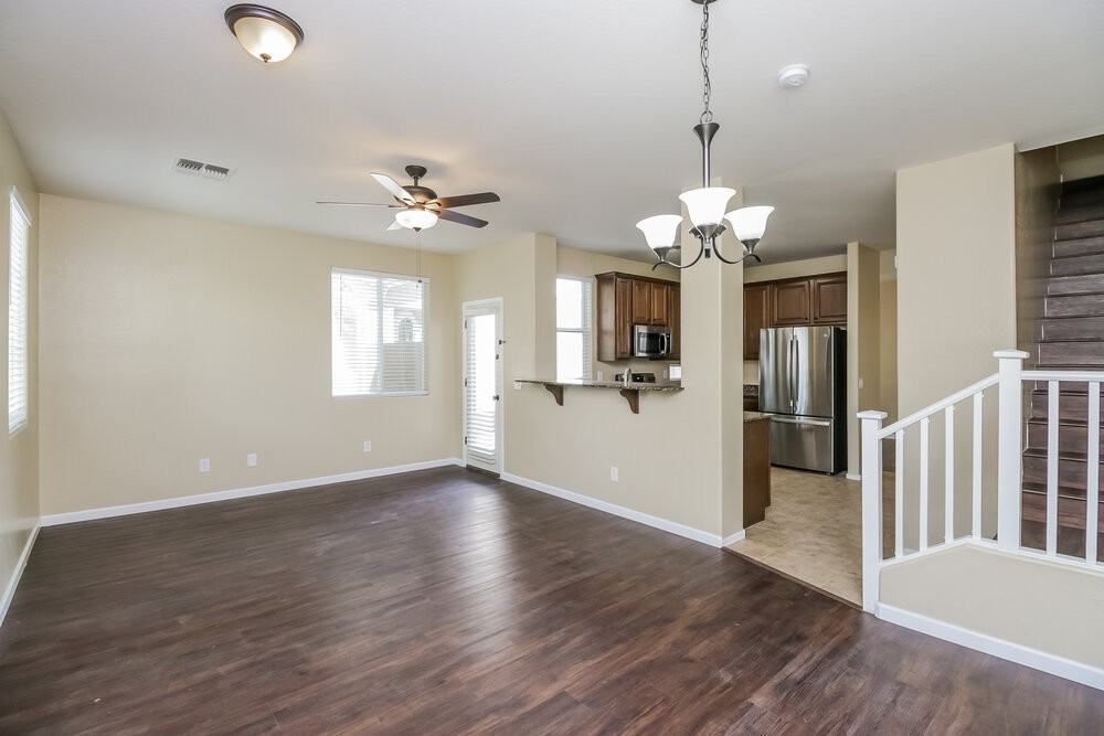 1635 S Wildrose - Photo 6 of 17