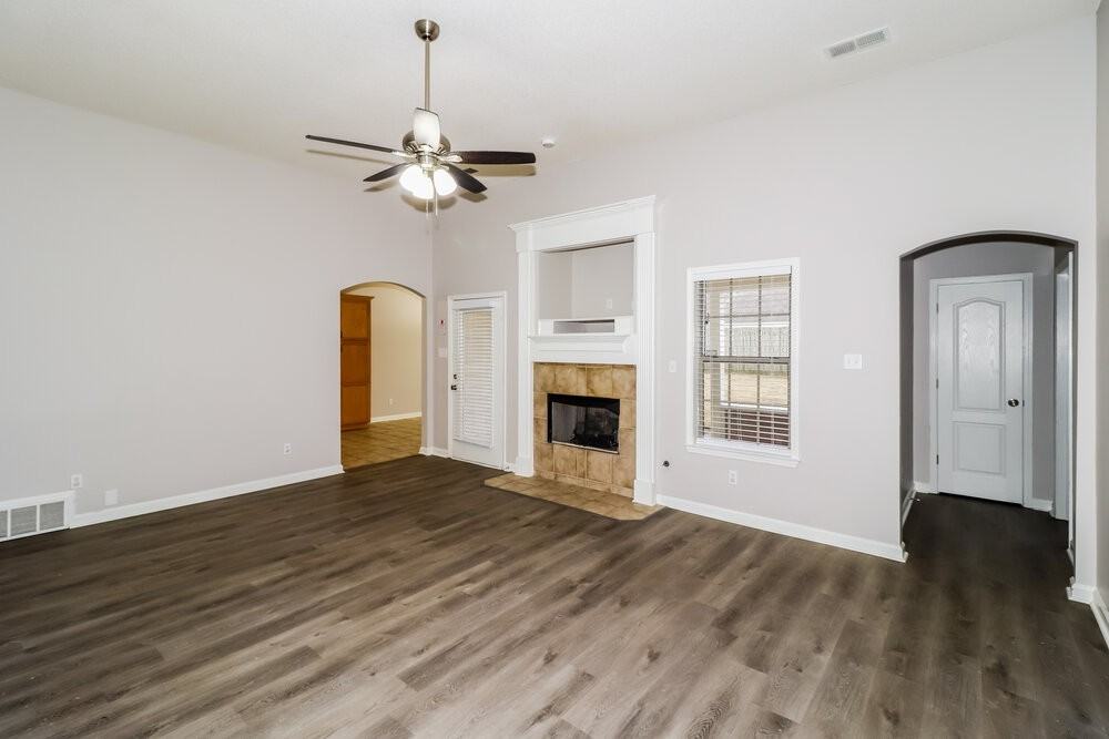 65 Penny Ln - Photo 4 of 16