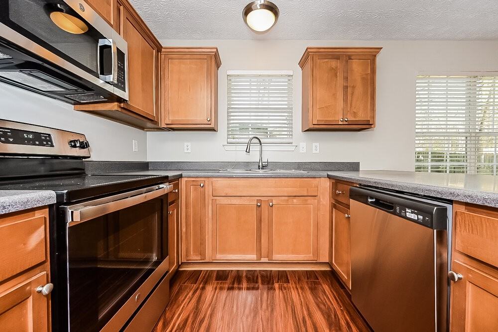 9312 Scarlett Dr Sw - Photo 5 of 17