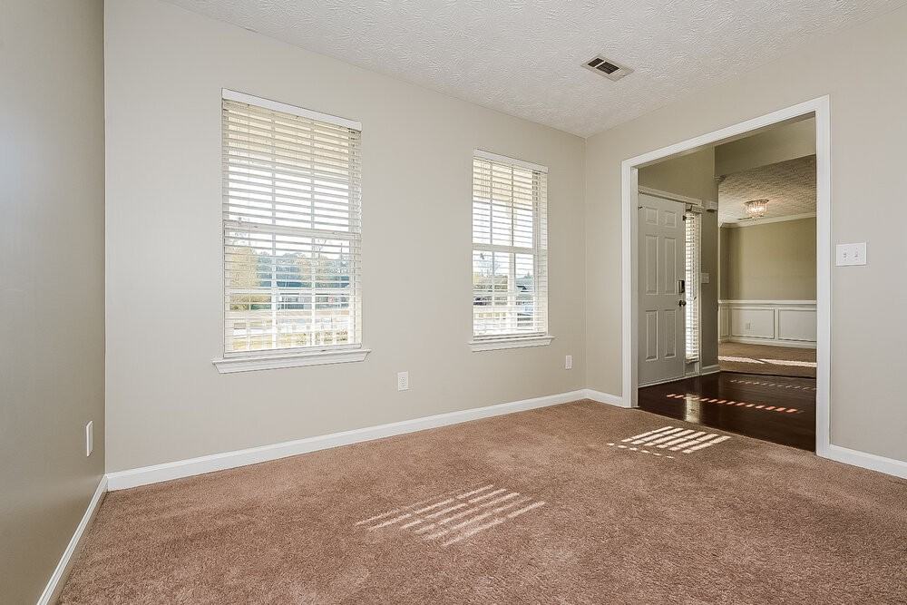 9312 Scarlett Dr Sw - Photo 7 of 17