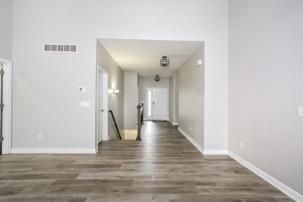 4423 Edgarton Dr - Photo 4 of 17