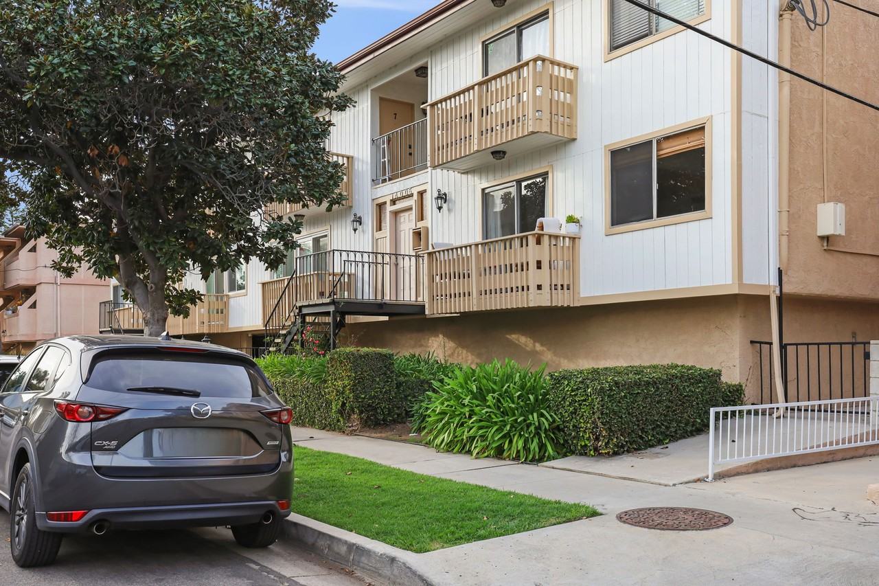 14005 Milbank St #4 - Photo 5 of 32