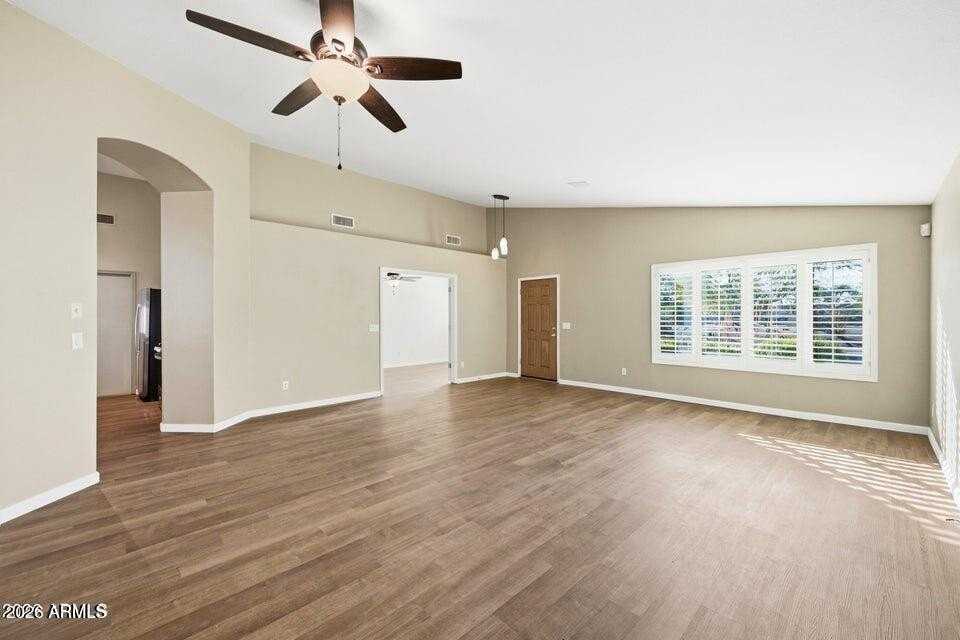 460 E Arabian Dr - Photo 7 of 26