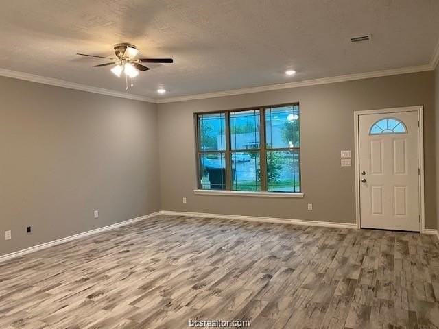 509 E Pruitt St - Photo 5 of 29