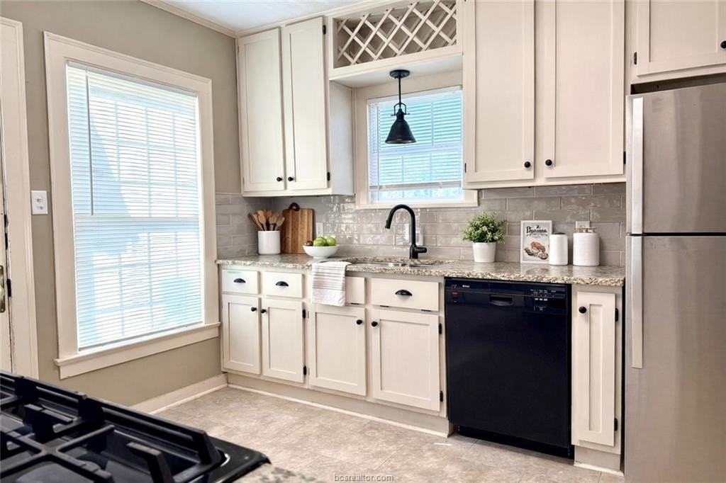 500 Ayrshire St - Photo 4 of 26