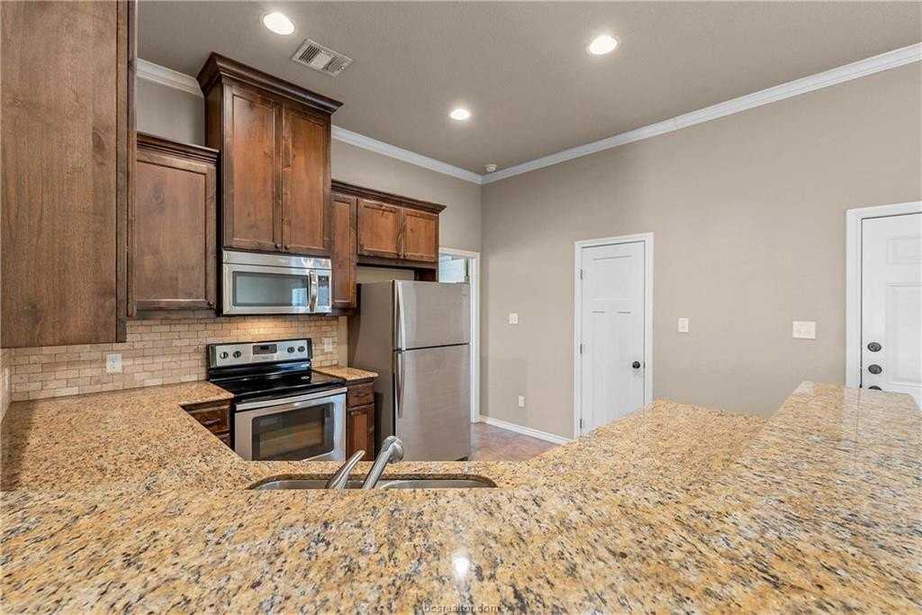 4179 Golden Eagle Dr Unit B - Photo 7 of 23