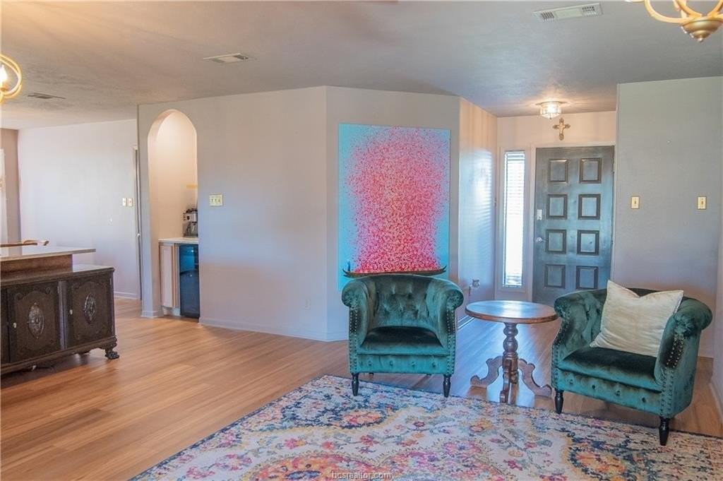 4508 Littleton Ct - Photo 5 of 24