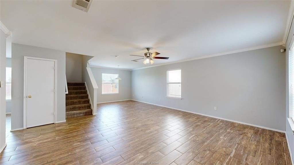 15214 Meredith Ln - Photo 2 of 24