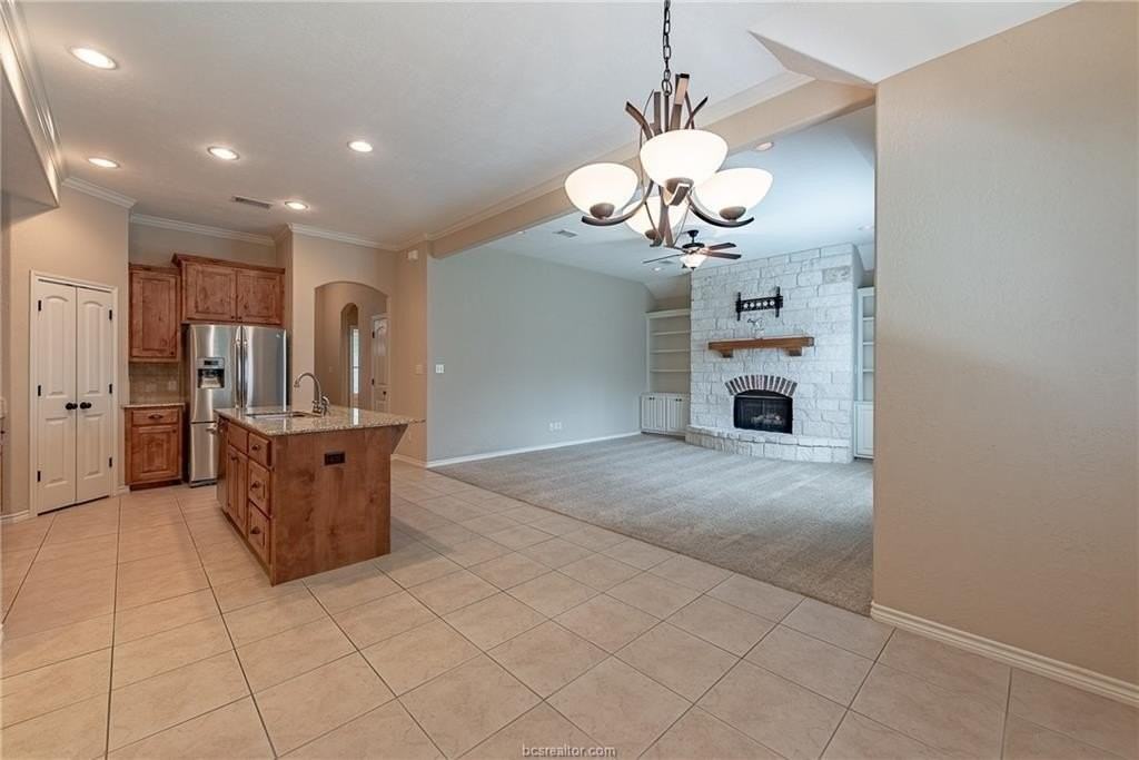 2403 Norham Dr - Photo 5 of 27