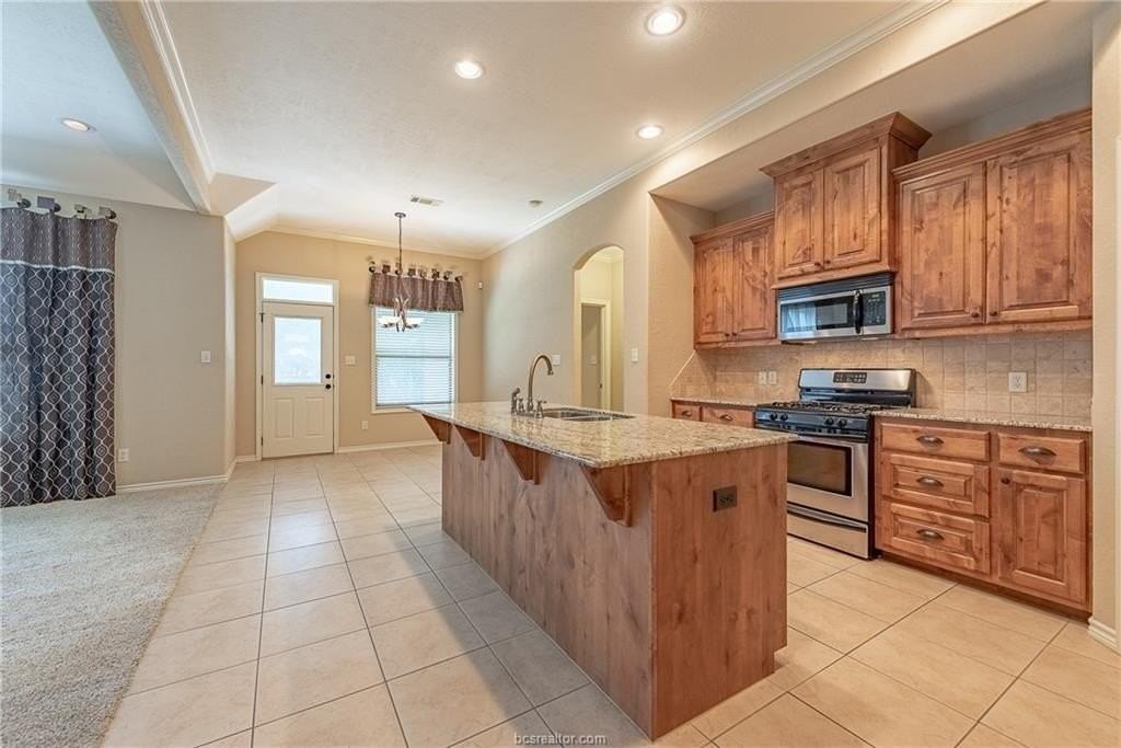 2403 Norham Dr - Photo 6 of 27