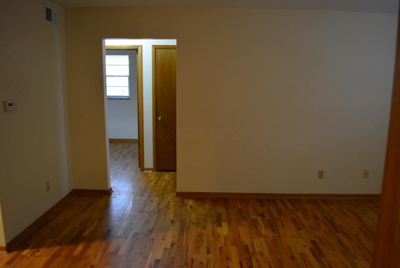 1533 Elmwood Ave - Photo 6 of 12