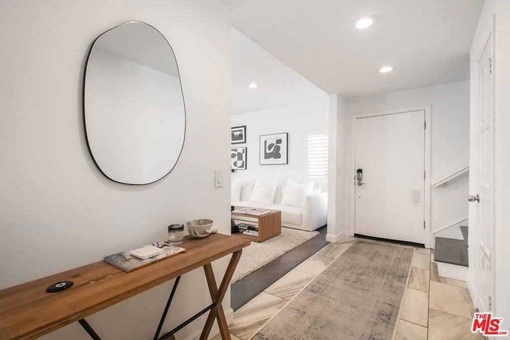 831 Westbourne Dr - Photo 2 of 19