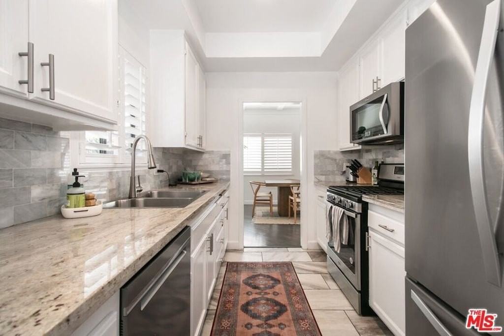 831 Westbourne Dr - Photo 6 of 19