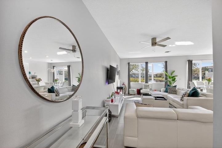 4790 Navali Drive - Photo 3 of 9