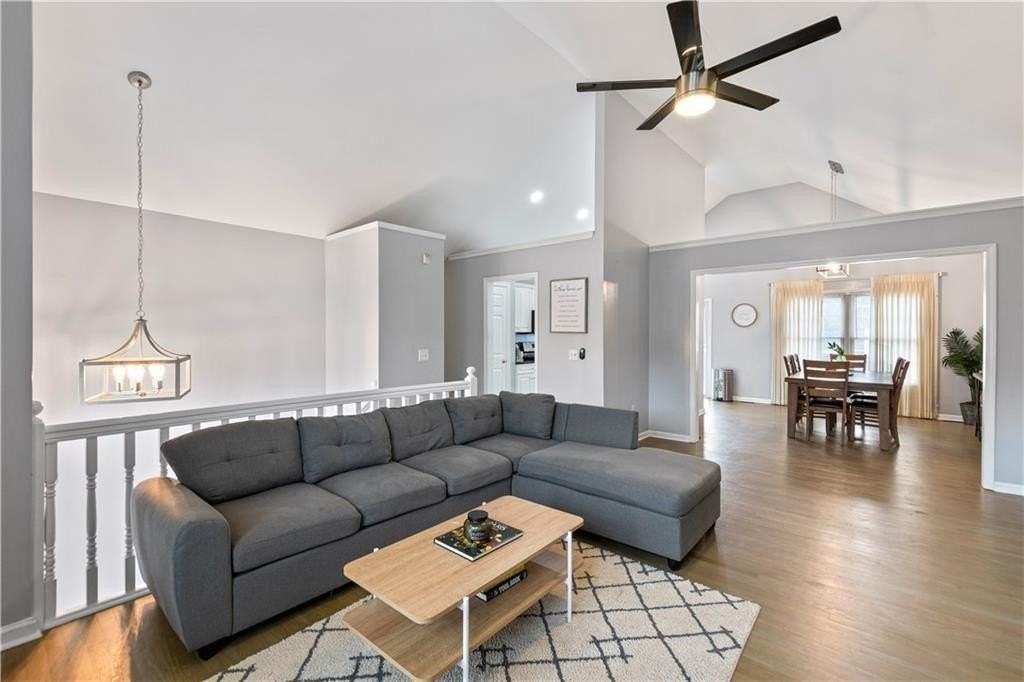 2437 Pondside Pl Ne - Photo 6 of 37