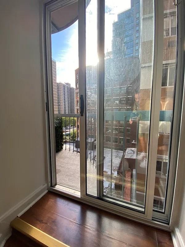 Gold St #509 - Photo 4 of 10