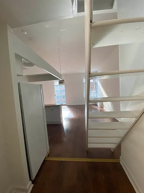 Gold St #509 - Photo 7 of 10