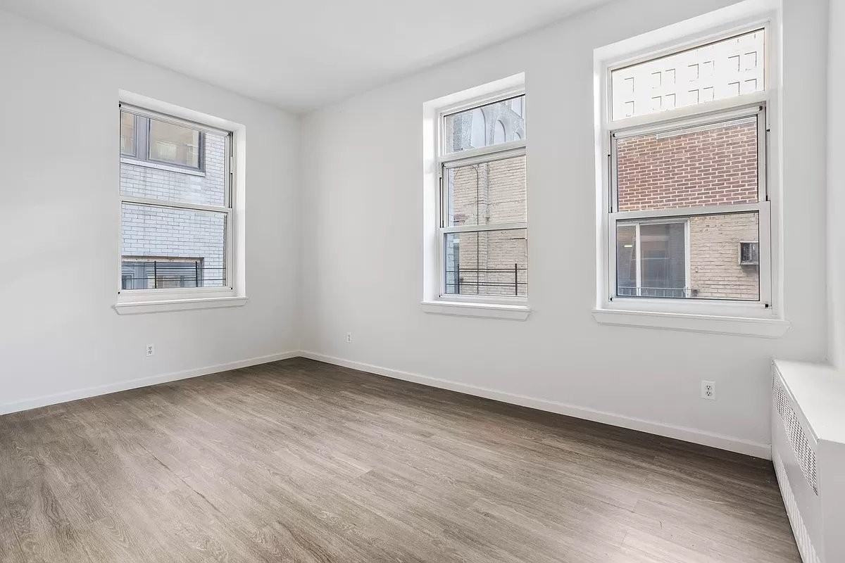 Gold St #712 - Photo 3 of 16