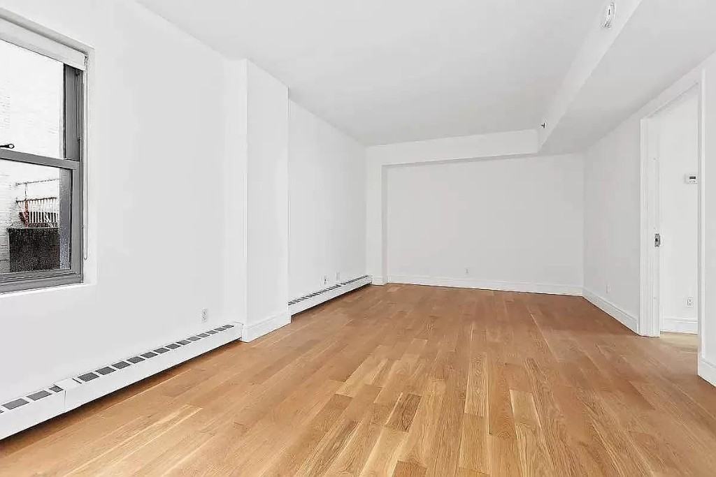 Front St #4E - Photo 2 of 11