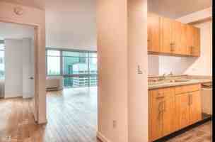 featured image of Gold St #3812