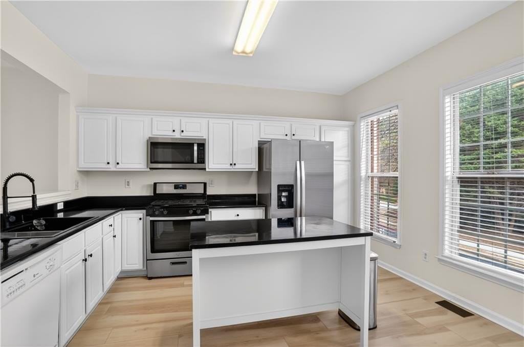 5104 Manerdale Dr Se Unit 1 - Photo 7 of 19