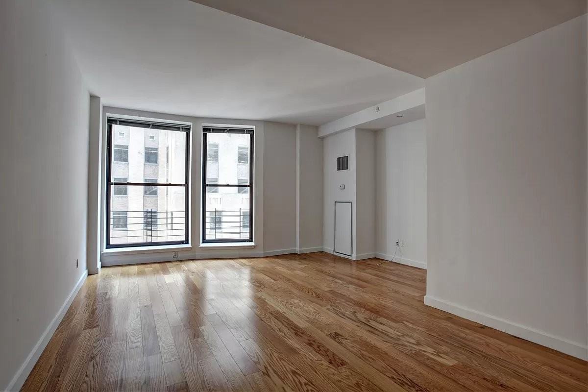 Gold St #1601 - Photo 4 of 15