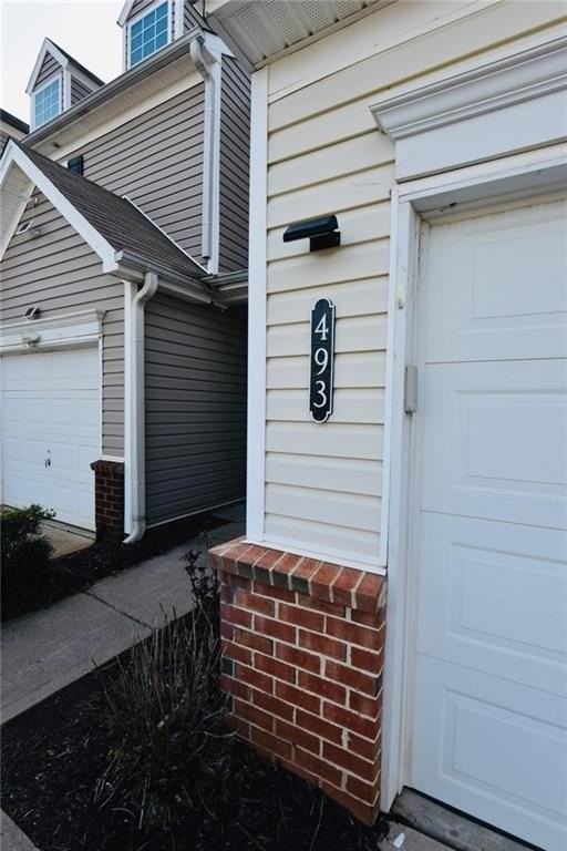 493 Windstone Trl - Photo 2 of 21