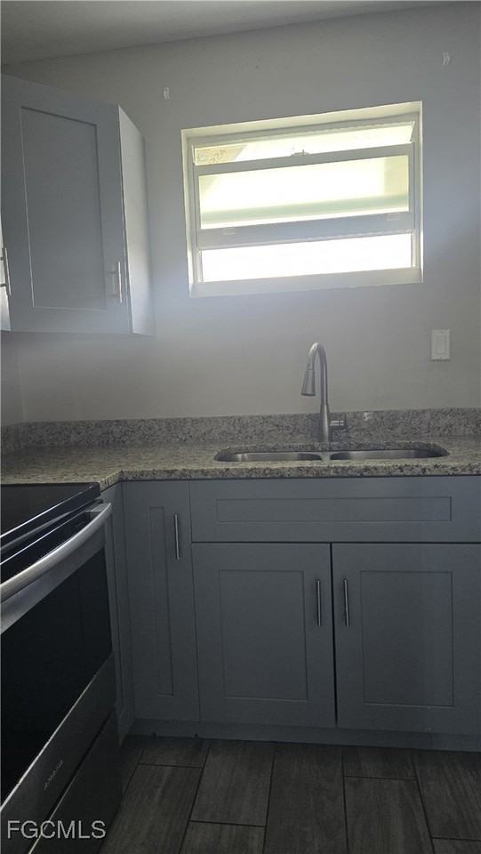 4952 Vincennes St - Photo 7 of 8