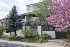 16-B Runnemede - Photo 1 of 1