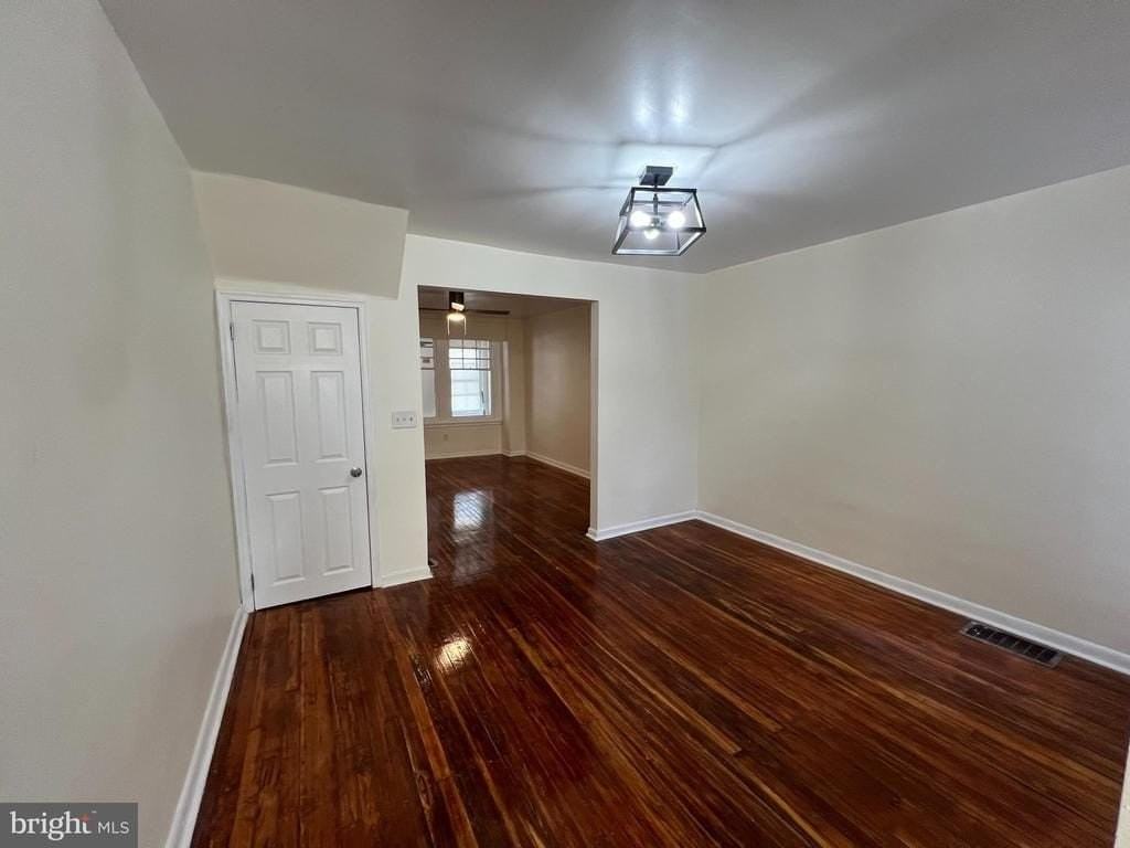 254 W Sheldon St - Photo 4 of 21