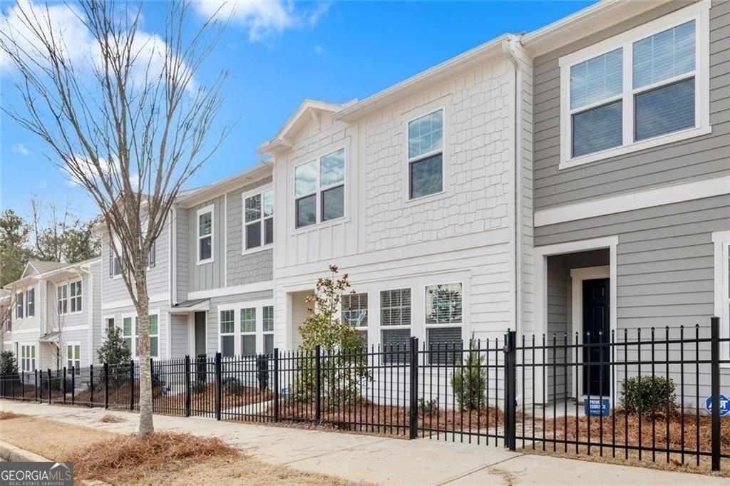 2684 Toucan Way Sw - Photo 3 of 17