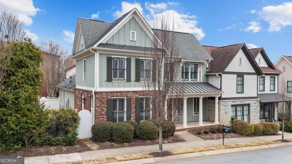 183 Fowler St - Photo 2 of 42