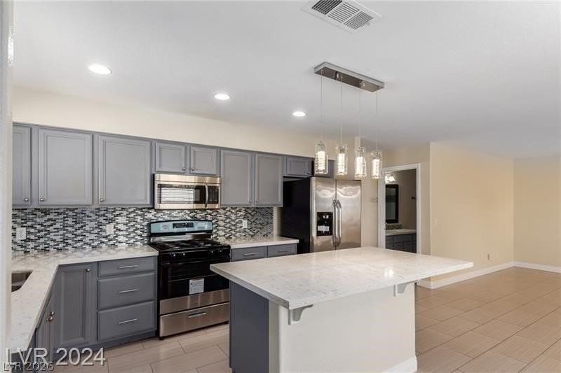 9424 Deer Lodge Ln - Photo 3 of 23