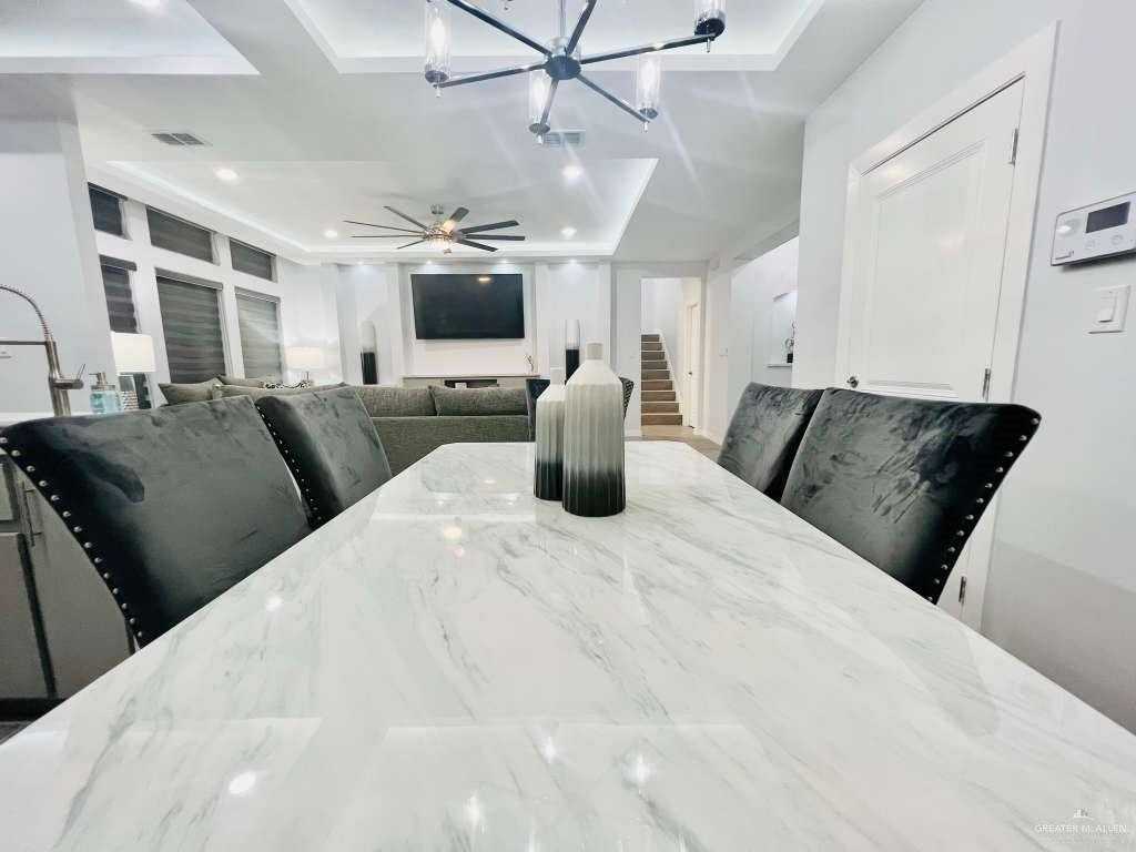 3901 Fir Ave - Photo 4 of 27