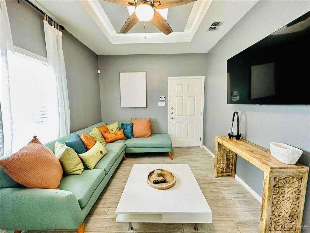 4701 Mulberry Ave Apt 3 - Photo 2 of 30